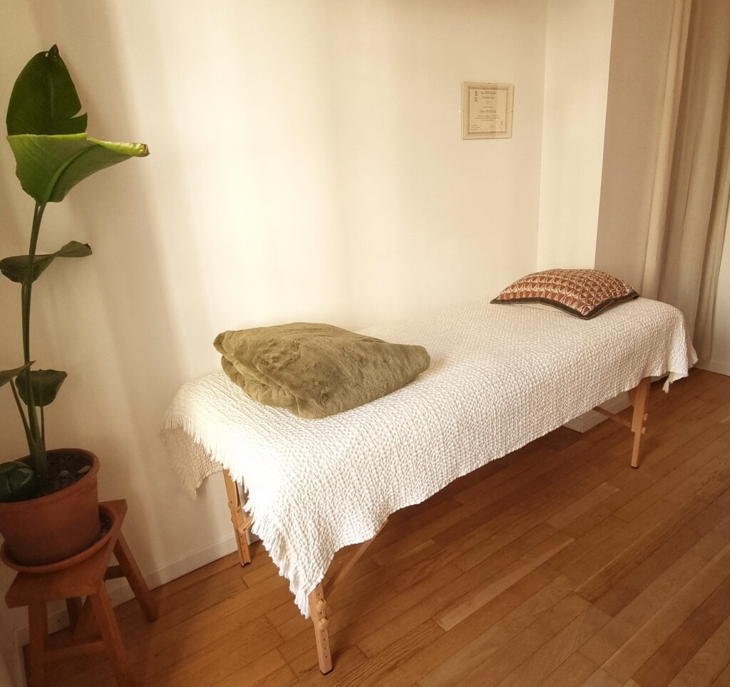 Espace dédié à la séance de Reiki et à l'harmonisation énergétique à Marseille 13006.